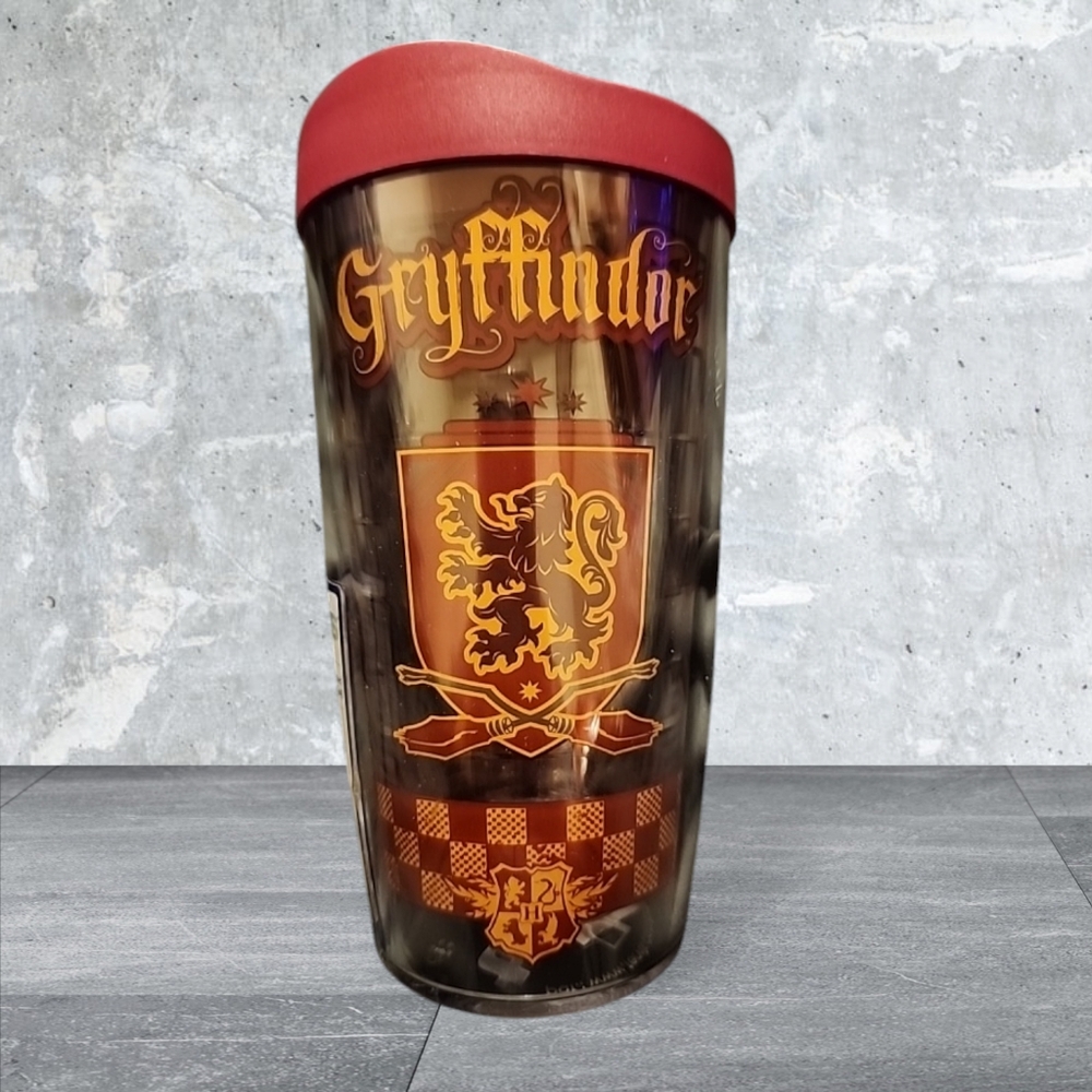 Harry Potter x Tervis 16 oz “Gryffindor” Tumbler Cup NWT
